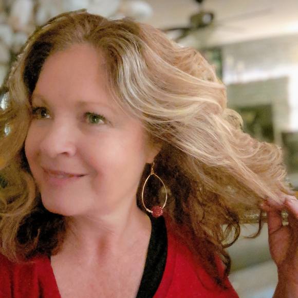 Burgundy and gold beaded teardrop earrings. - Picture 3 of 4